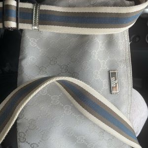 R.E.P LI C.A Gucci crossbody metallic silver bag
